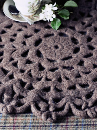 Click to see the yarn